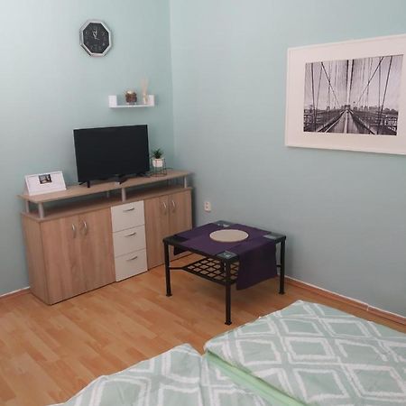 Apartman Blizko Brna S Dobovymi Dekoracemi Διαμέρισμα Melcany Εξωτερικό φωτογραφία
